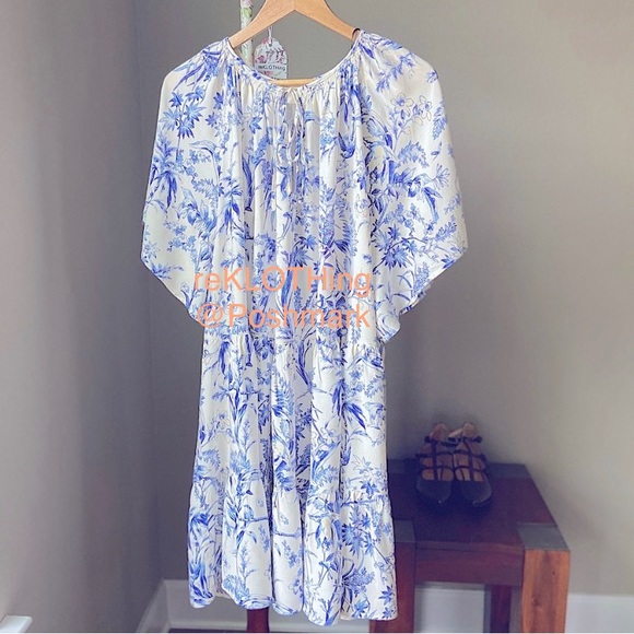 ❌SOLD❌ H&M Floral Raglan-sleeved Adorable Dress - Picture 11 of 14